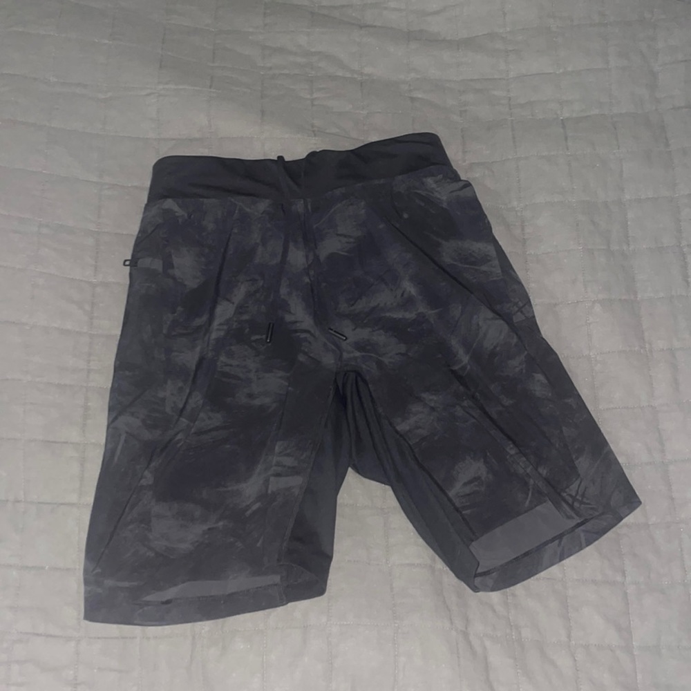 Lululemon shorts Black camo colorway